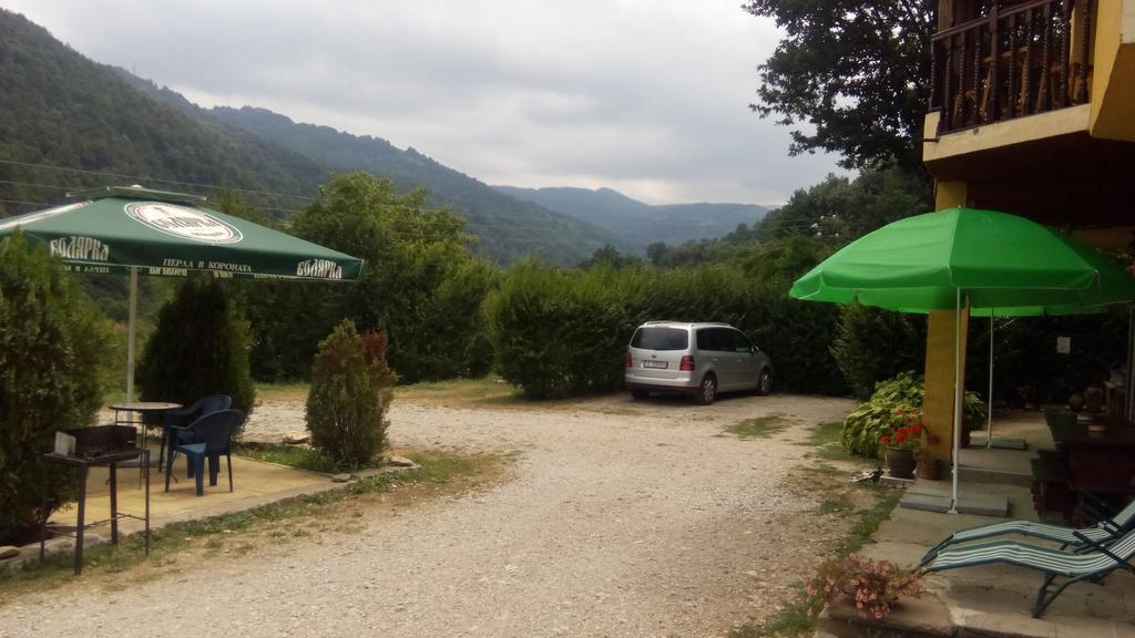 Guest House Alfa Daniel Balkanets  Exterior foto