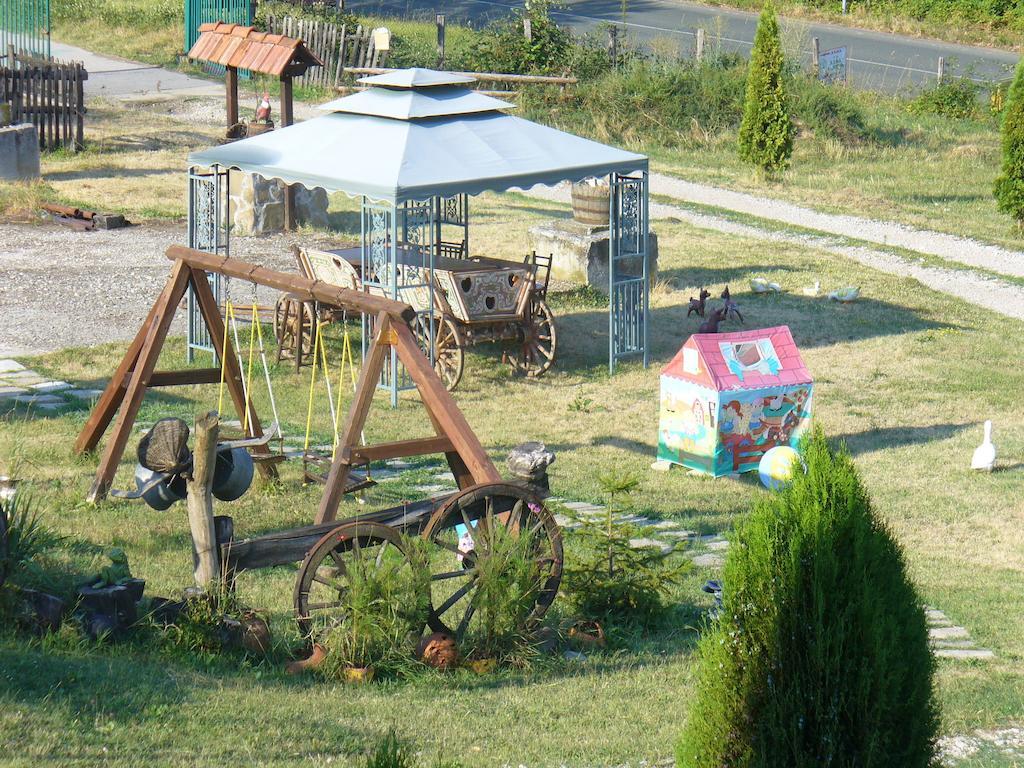 Guest House Alfa Daniel Balkanets  Exterior foto