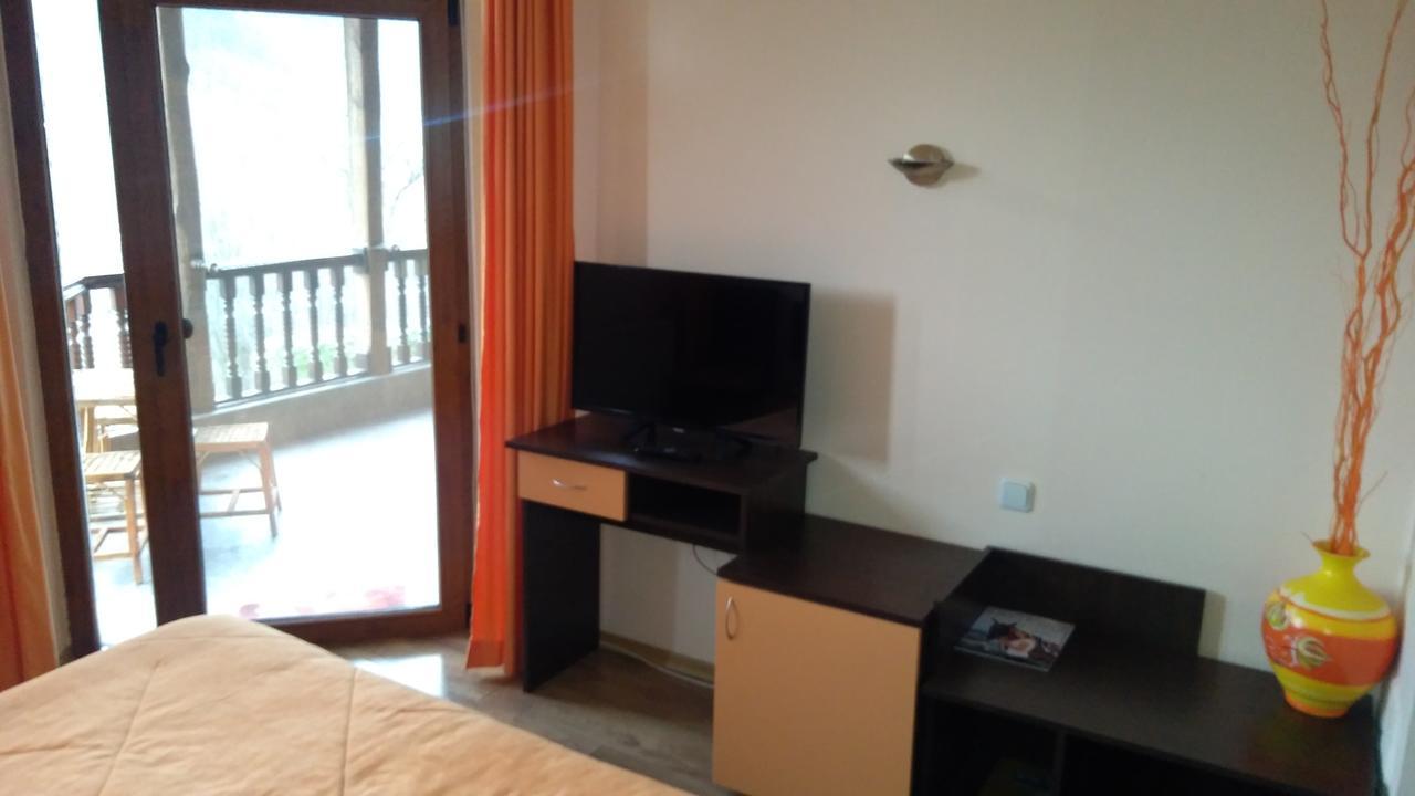 Guest House Alfa Daniel Balkanets  Exterior foto
